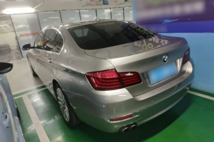 Used BMW 5 Series 2014 525Li Luxury Design Package Rear Left 45 Deg