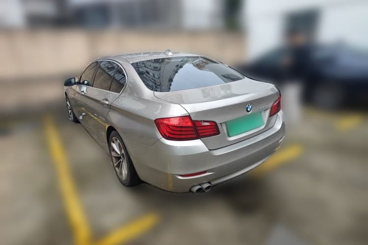 Used BMW 5 Series 2014 528Li Leading Model Rear Left 45 Deg