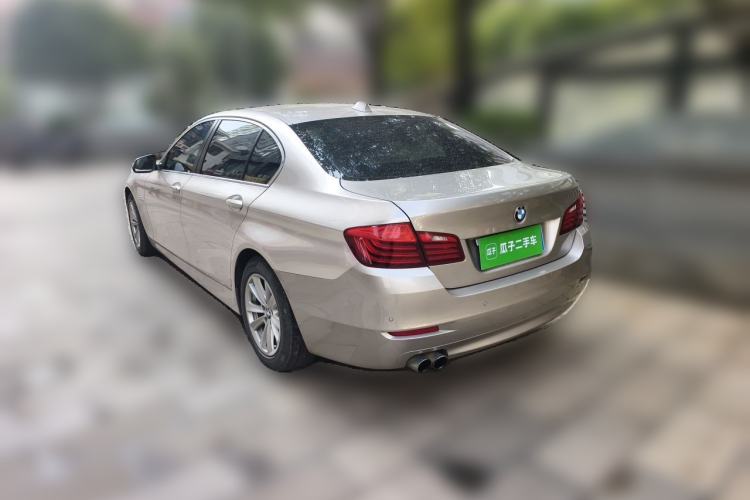 Used BMW 5 Series 2014 520Li Elegant Model Rear Left 45 Deg