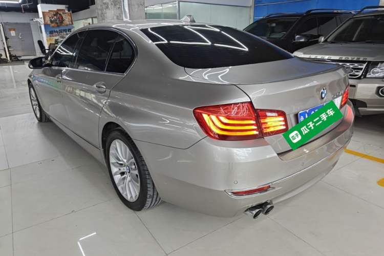 Used BMW 5 Series 2014 525Li Luxury Design Package Rear Left 45 Deg