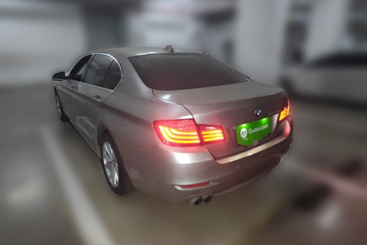 Used BMW 5 Series 2014 520Li Elegant Model Rear Left 45 Deg