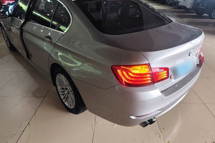 Used BMW 5 Series 2014 525Li Leading Model Rear Left 45 Deg