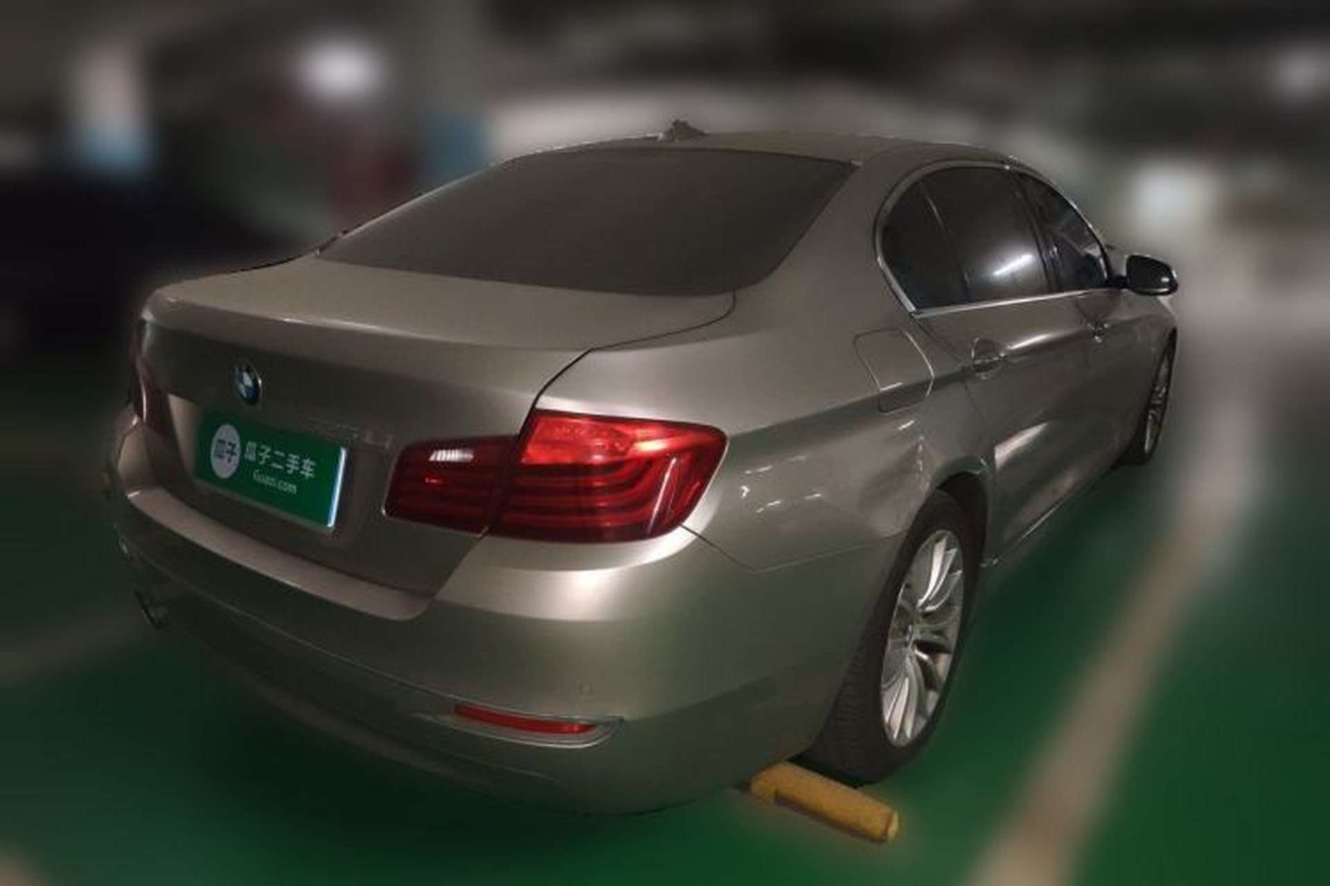Used BMW 5 Series 2014 525Li Luxury Design Package Rear Right 45 Deg