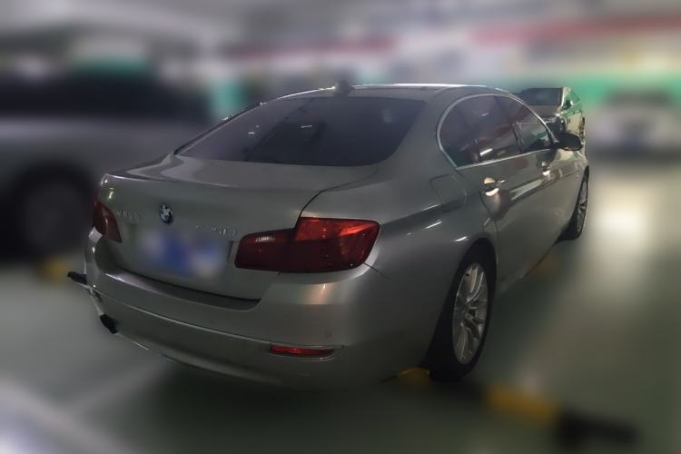 Used BMW 5 Series 2014 525Li Luxury Design Package Rear Right 45 Deg