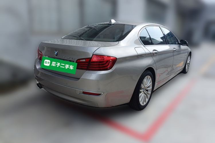 Used BMW 5 Series 2014 525Li Luxury Design Package Rear Right 45 Deg