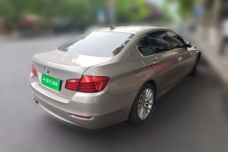 Used BMW 5 Series 2014 525Li Luxury Design Package Rear Right 45 Deg