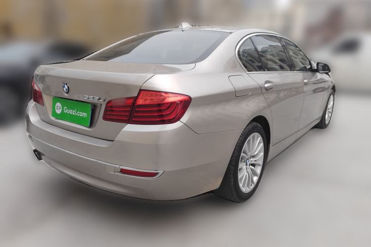 Used BMW 5 Series 2014 525Li Luxury Design Package Rear Right 45 Deg
