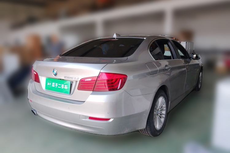 Used BMW 5 Series 2014 525Li Leading Model Rear Right 45 Deg