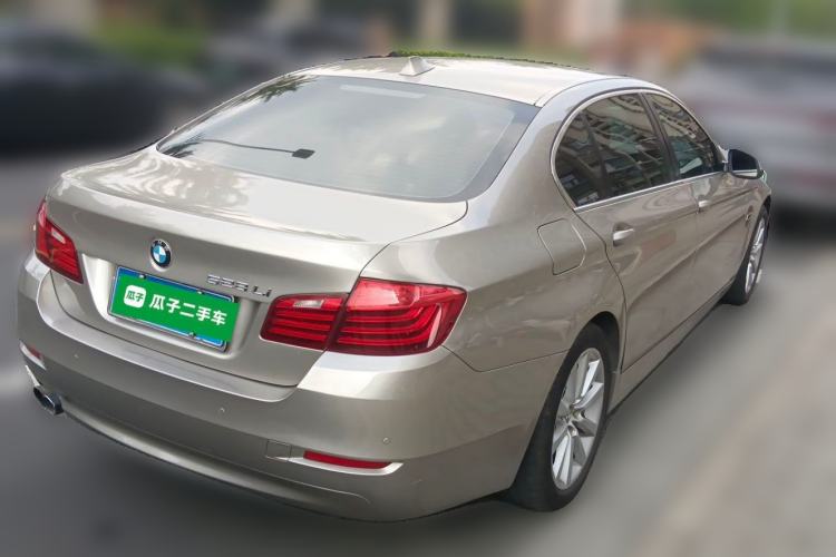 Used BMW 5 Series 2014 528Li Luxury Design Package Rear Right 45 Deg