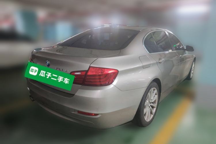 Used BMW 5 Series 2014 528Li Leading Model Rear Right 45 Deg