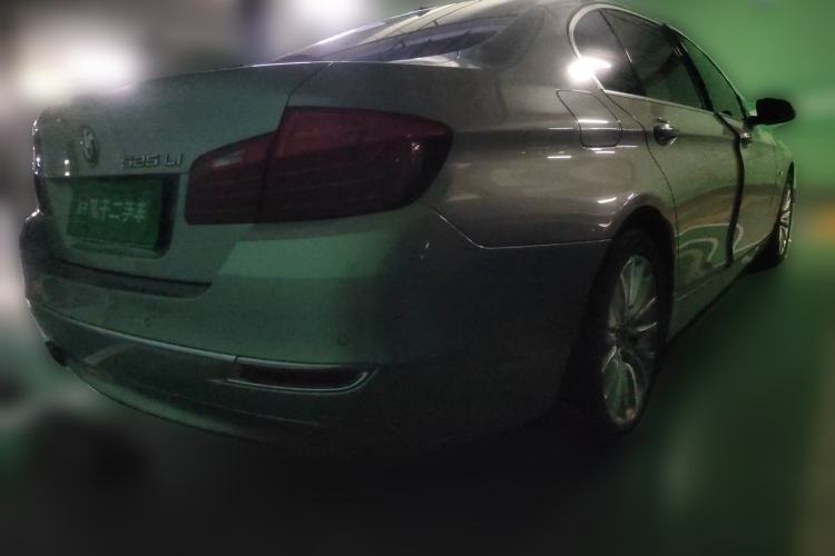 Used BMW 5 Series 2014 525Li Luxury Design Package Rear Right 45 Deg