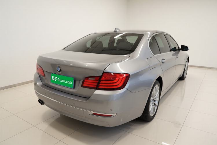 Used BMW 5 Series 2014 525Li Luxury Design Package Rear Right 45 Deg