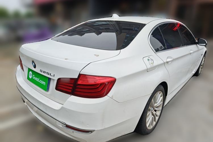 Used BMW 5 Series 2014 525Li Luxury Design Package Rear Right 45 Deg