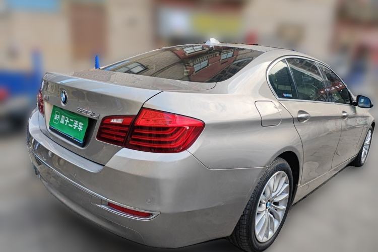 Used BMW 5 Series 2014 525Li Luxury Design Package Rear Right 45 Deg