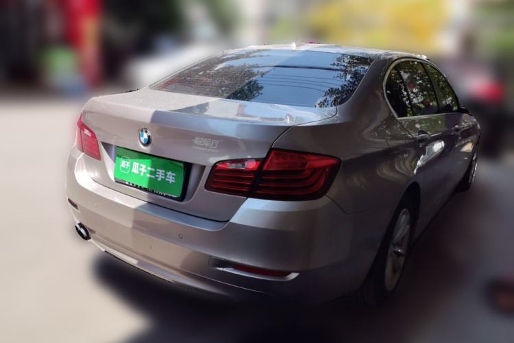 Used BMW 5 Series 2014 520Li Elegant Model Rear Right 45 Deg