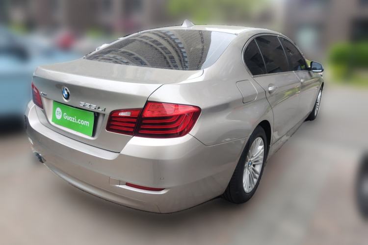 Used BMW 5 Series 2014 525Li Leading Model Rear Right 45 Deg