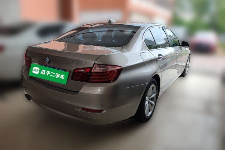 Used BMW 5 Series 2014 520Li Elegant Model Rear Right 45 Deg