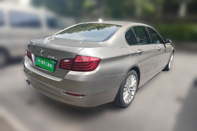 Used BMW 5 Series 2014 525Li Luxury Design Package Rear Right 45 Deg