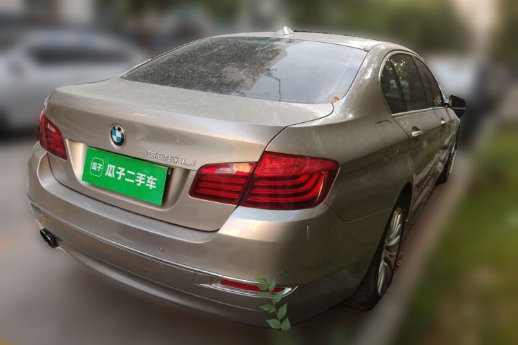 Used BMW 5 Series 2014 525Li Luxury Design Package Rear Right 45 Deg