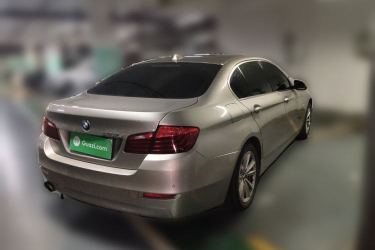 Used BMW 5 Series 2014 520Li Elegant Model Rear Right 45 Deg