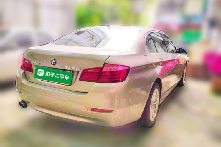 Used BMW 5 Series 2014 520Li Elegant Model Rear Right 45 Deg