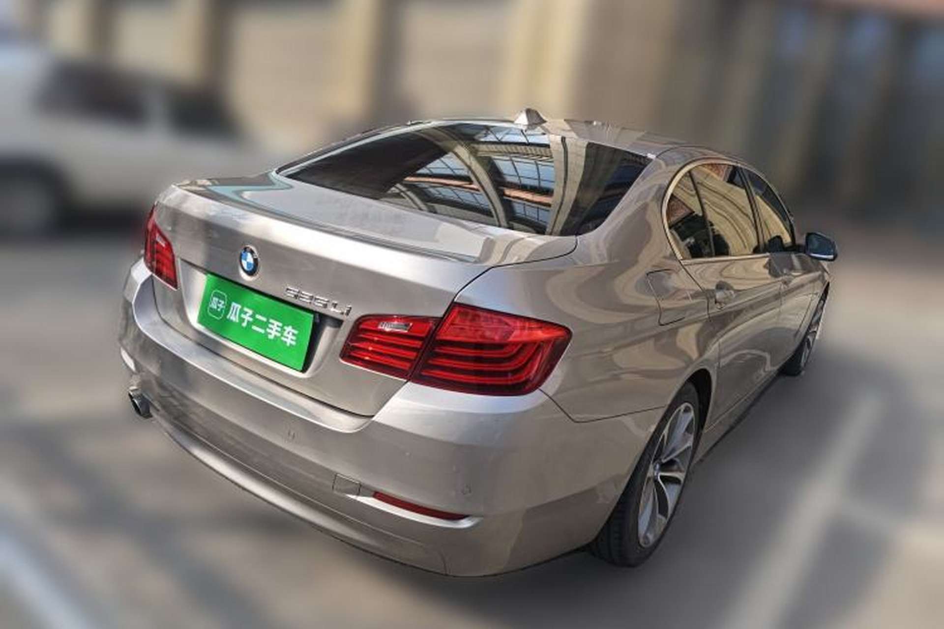 Used BMW 5 Series 2014 520Li Elegant Model Rear Right 45 Deg