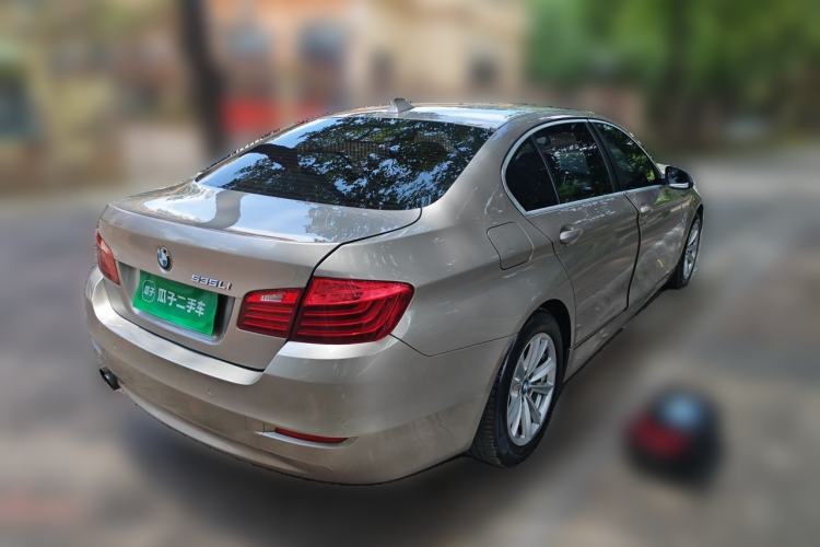 Used BMW 5 Series 2014 520Li Elegant Model Rear Right 45 Deg