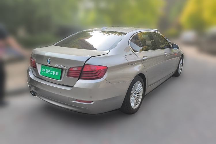 Used BMW 5 Series 2014 525Li Leading Model Rear Right 45 Deg