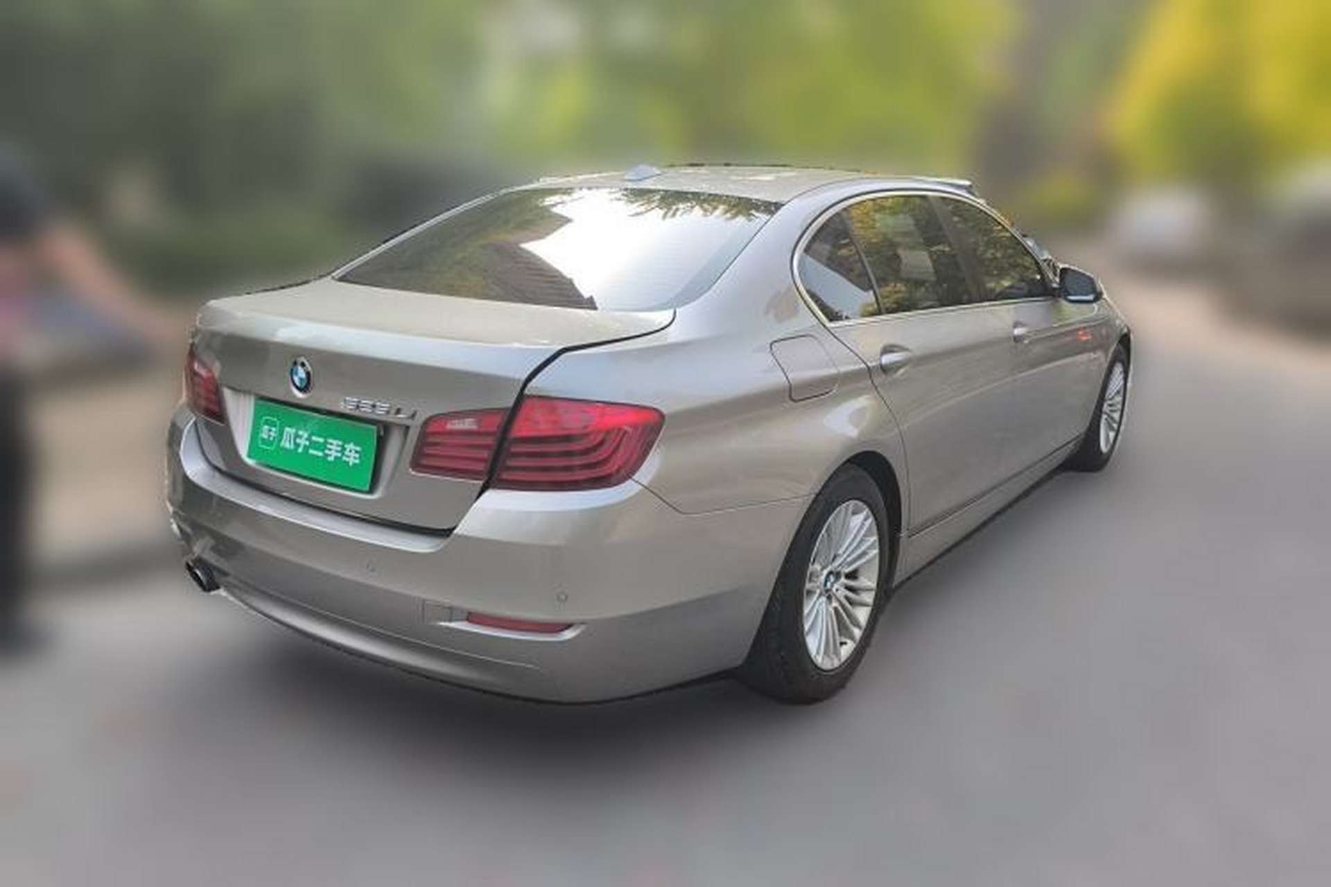 Used BMW 5 Series 2014 525Li Leading Model Rear Right 45 Deg