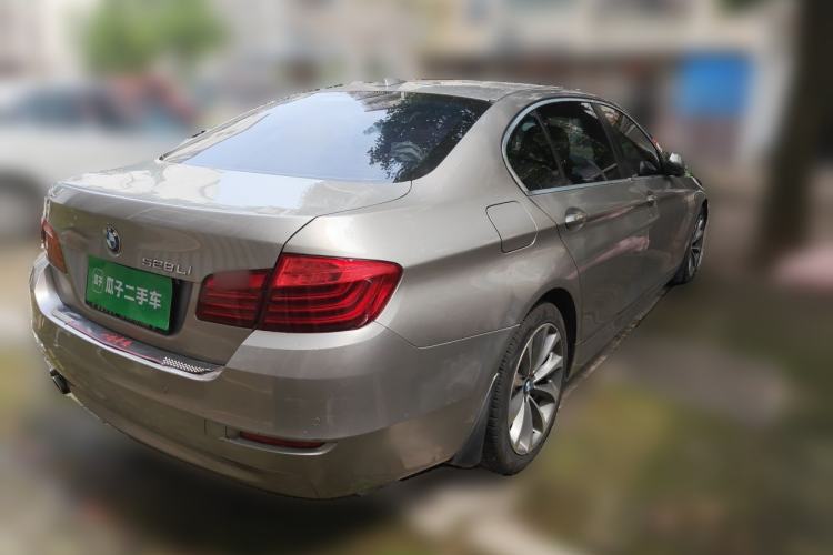 Used BMW 5 Series 2014 528Li Leading Model Rear Right 45 Deg