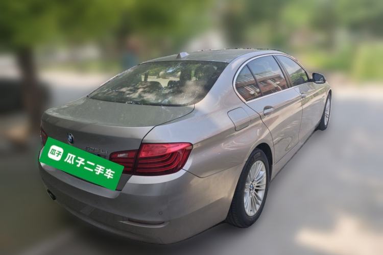 Used BMW 5 Series 2014 525Li Leading Model Rear Right 45 Deg