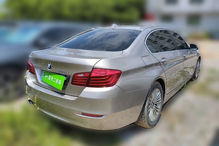 Used BMW 5 Series 2014 525Li Leading Model Rear Right 45 Deg