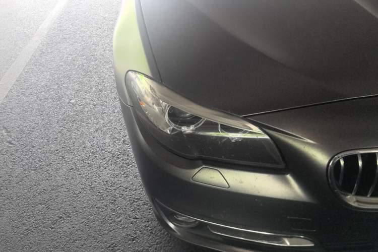 Used BMW 5 Series 2014 525Li Luxury Design Package Right Front Headlight