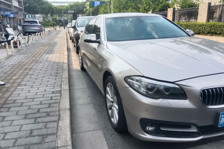 Used BMW 5 Series 2014 528Li Luxury Design Package Right Front Headlight