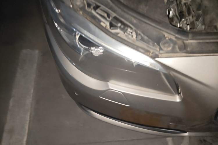 Used BMW 5 Series 2014 520Li Elegant Model Right Front Headlight