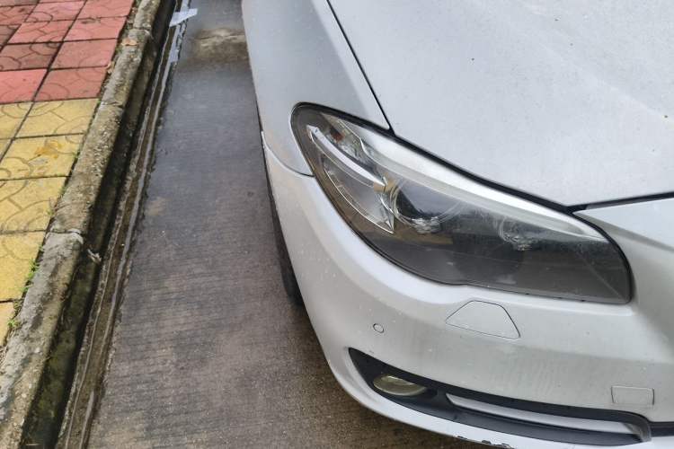 Used BMW 5 Series 2014 520i Elegant Edition Right Front Headlight