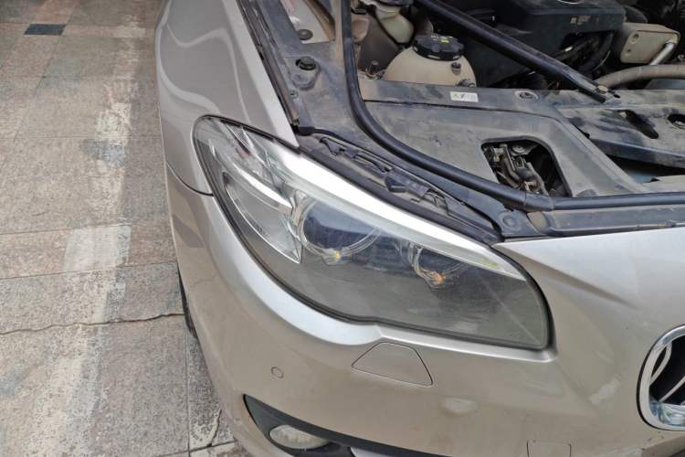 Used BMW 5 Series 2014 525Li Leading Model Right Front Headlight
