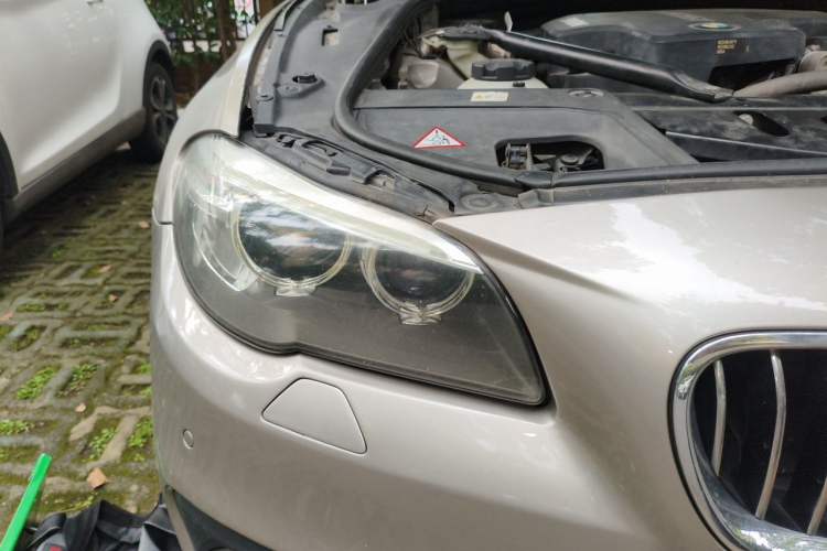 Used BMW 5 Series 2014 528Li Leading Model Right Front Headlight