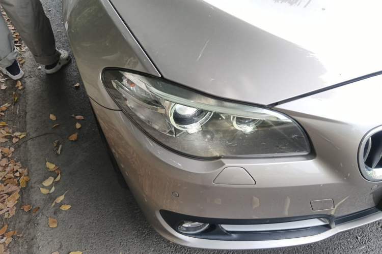 Used BMW 5 Series 2014 525Li Leading Model Right Front Headlight