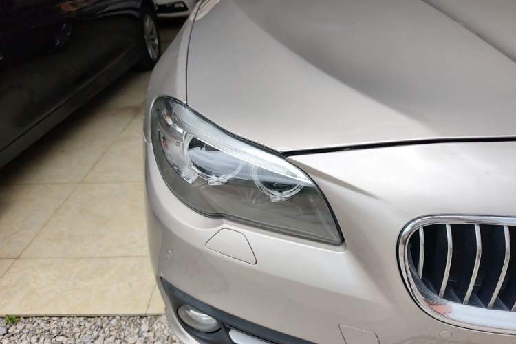 Used BMW 5 Series 2014 520Li Elegant Model Right Front Headlight