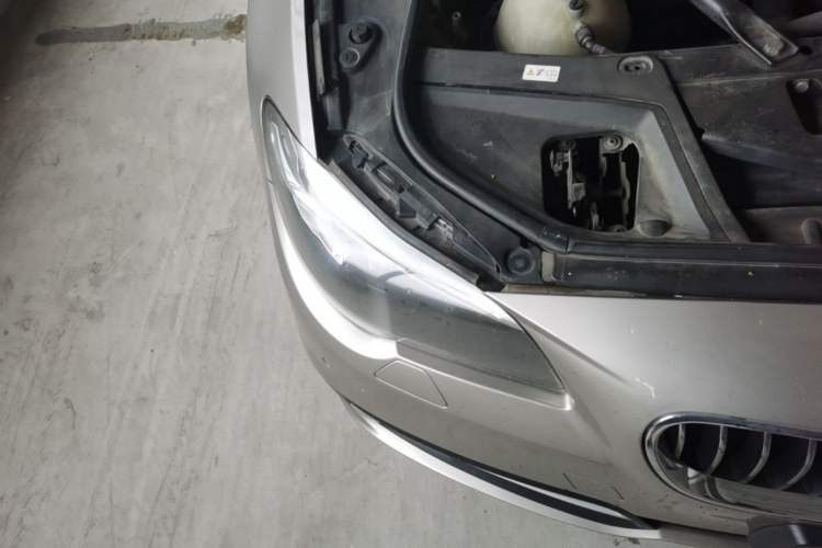 Used BMW 5 Series 2014 520Li Elegant Model Right Front Headlight