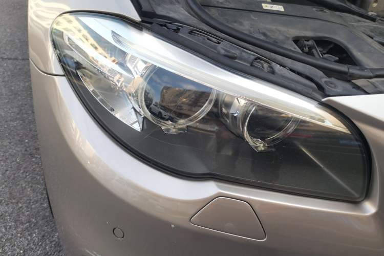 Used BMW 5 Series 2014 520Li Elegant Model Right Front Headlight