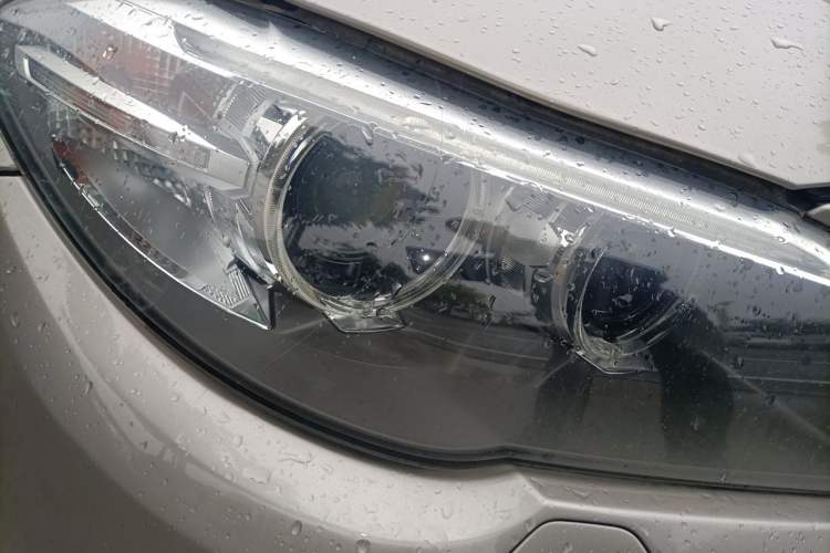 Used BMW 5 Series 2014 525Li Leading Model Right Front Headlight