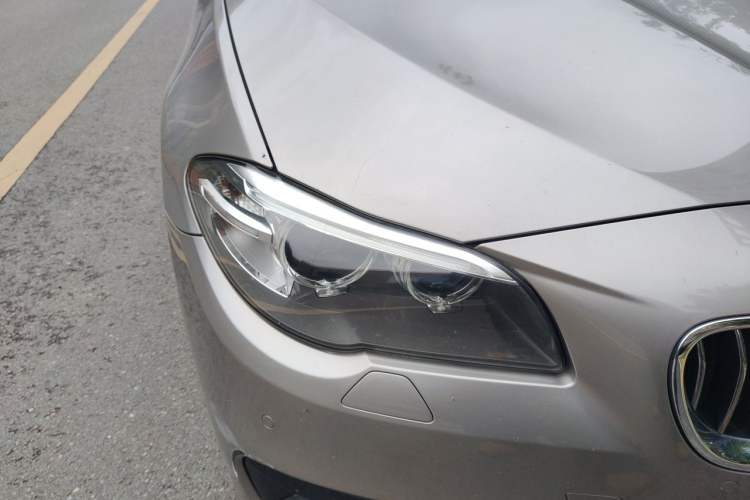 Used BMW 5 Series 2014 525Li Leading Model Right Front Headlight