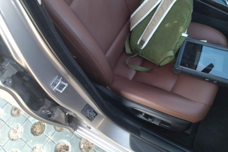 Used BMW 5 Series 2014 525Li Leading Model Right Front Seat