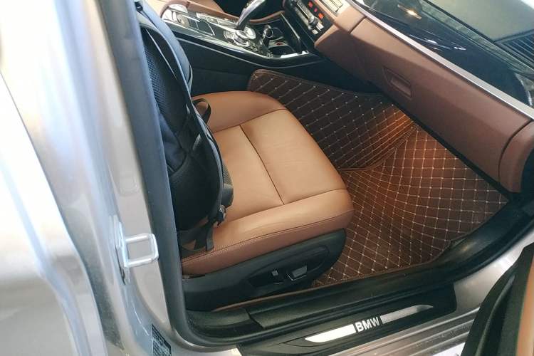 Used BMW 5 Series 2014 520Li Elegant Model Right Front Seat