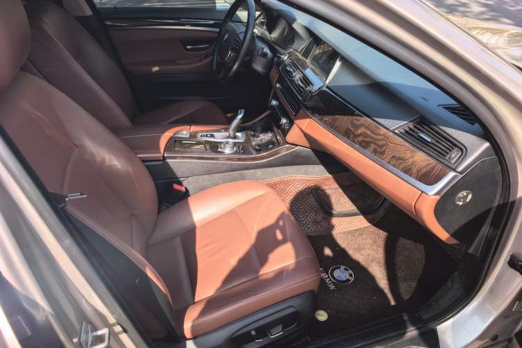 Used BMW 5 Series 2014 525Li Leading Model Right Front Seat