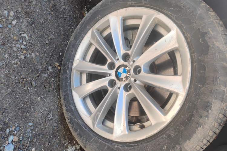 Used BMW 5 Series 2014 520i Elegant Edition Right Front Wheel Hub