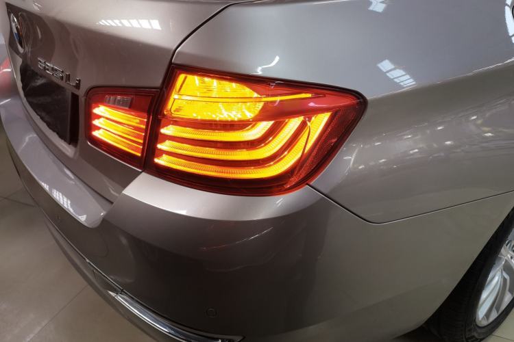 Used BMW 5 Series 2014 525Li Luxury Design Package Right Rear Taillight