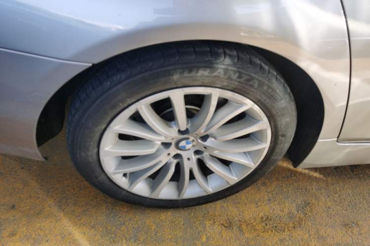 Used BMW 5 Series 2014 525Li Luxury Design Package Right Rear Wheel Hub